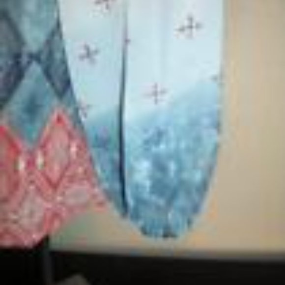 BCBG MAX AZRIA MS SIZE SMALL BLUSH COMBO SPLIT NECK CHIFFON PEASANT BLOUSE - Picture 7 of 9